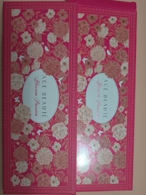 Ace Beaute Blossom Passion Eyeshadow Palette